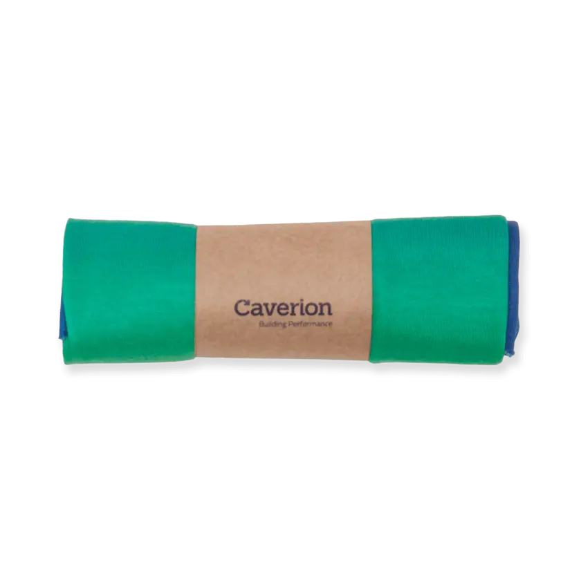 multiwear med vit caverion logo